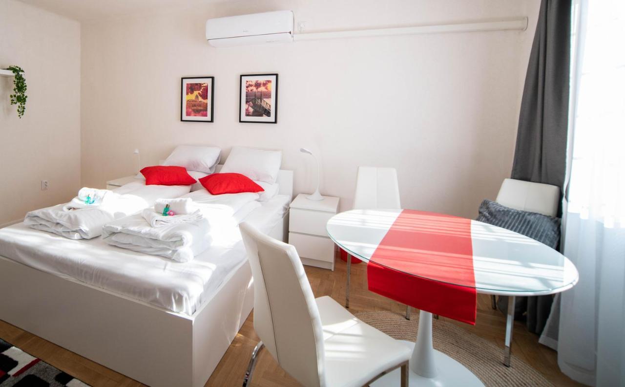 Free Parking Riverwalk Home - 4 Ppl,Wi-Fi,Ac, Tv 부다페스트 외부 사진